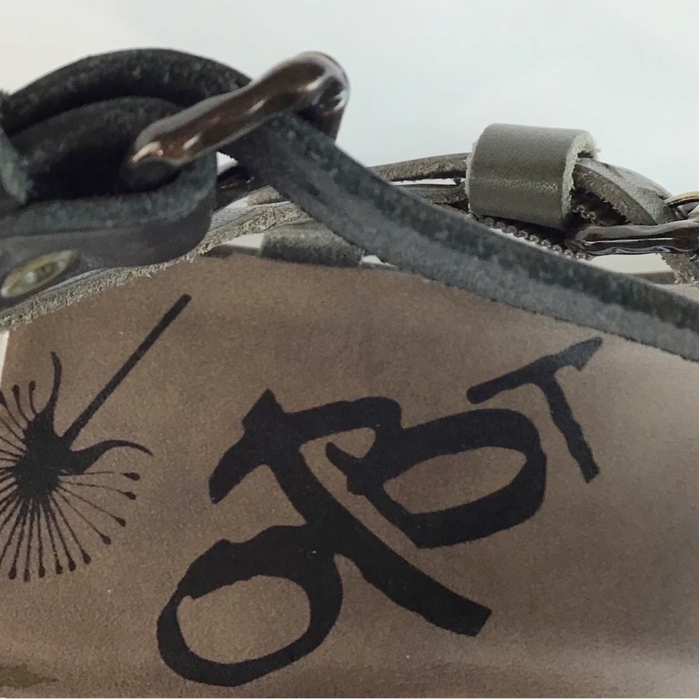OTBT Stargaze Khaki Green & Black Leather Flat Sandals | 9 - Picture 11 of 13